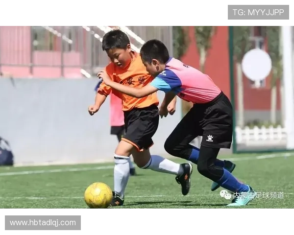 小孩与足球明星亲密互动精彩瞬间合集视频分享