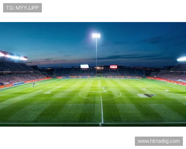 足球明星激情亲吻草地瞬间集锦精彩回顾与感动时刻分享